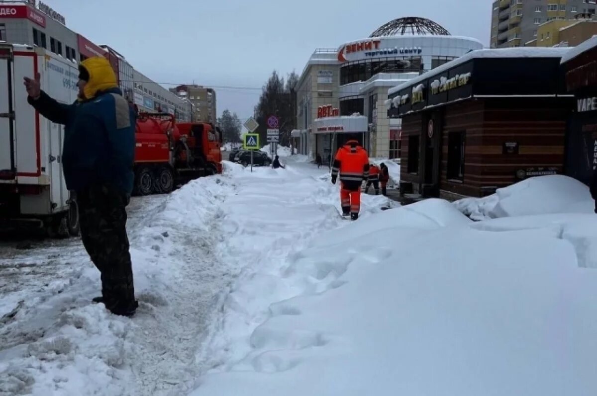    Аварию планируют устранить примерно в 19:00.