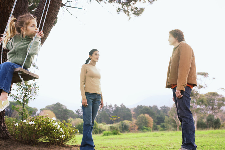 🔓 Взлом реальности: Стоит ли строить новую семью или остаться в одиночестве?