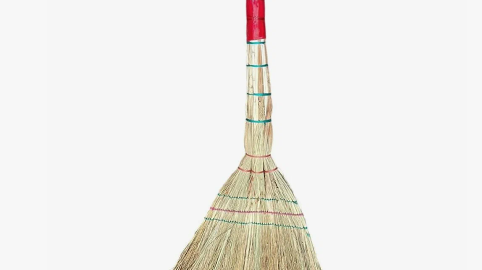 Ведьмёныш. Дела отдельские. Просто веник и разные мысли