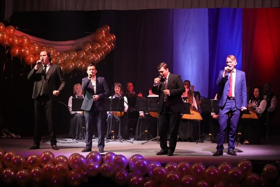    Концерт, посвященный Дню защитника Отечества, прошел в мариупольском драмтеатре. Фото: Минкультуры ДНР