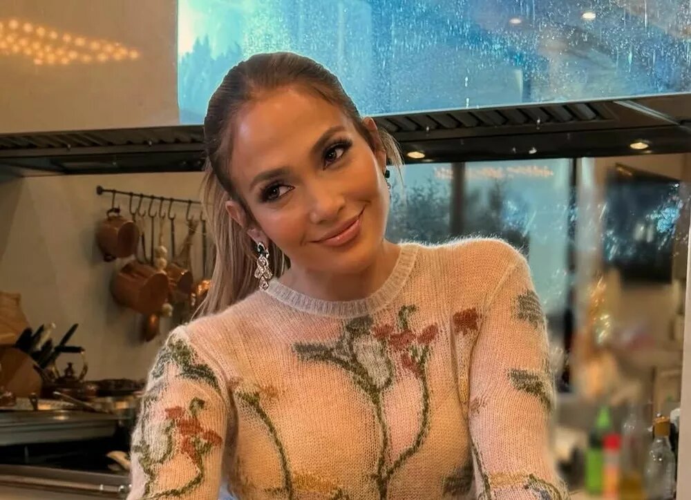    Дженнифер Лопес трогательно отметила 18-летие своих близнецов