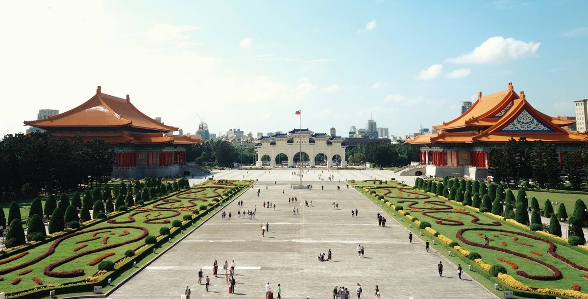     Мемориал Чай Кайши. Тайбэй, Тайвань   
(cc) Rovin Ferrer