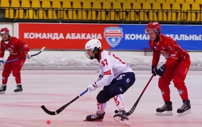     Красноярский ХК «Енисей» сыграет против «Динамо» в плей-офф чемпионата России