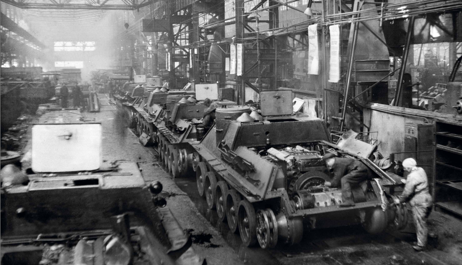 Цех, в котором создавались самоходки. 1943-1945 гг.