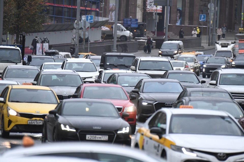    Локальные ограничения движения возможны в Москве 24 и 25 февраля Михаил ФРОЛОВ