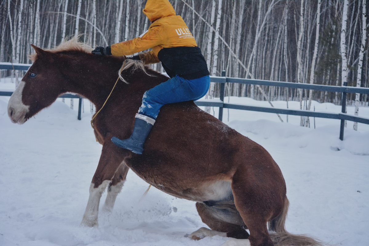 Репетиция дня "Огненной лошади", встаем из положения лёжа