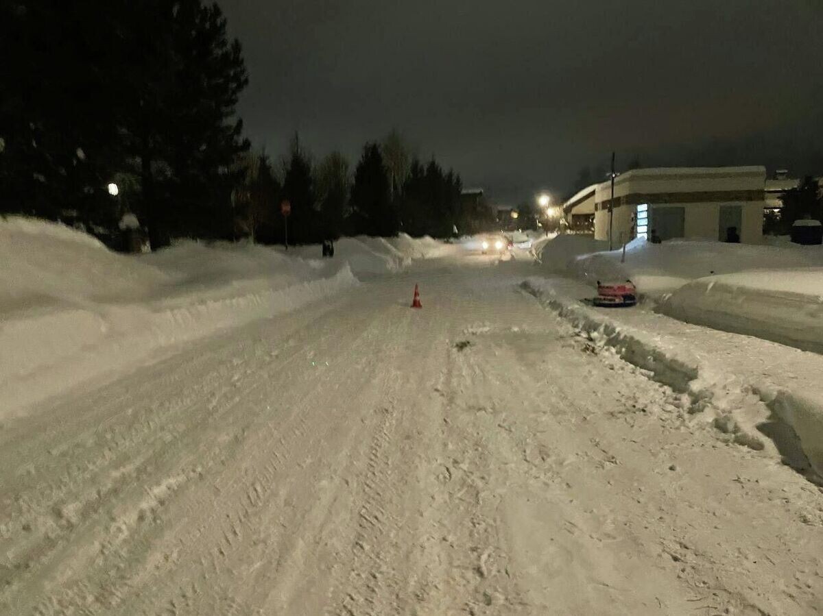    На месте происшествия, где в результате катания на тюбинге, привязанному к автомобилю, погибла девочка в Мытищах | © Фото : Прокуратура Московской области/Telegram