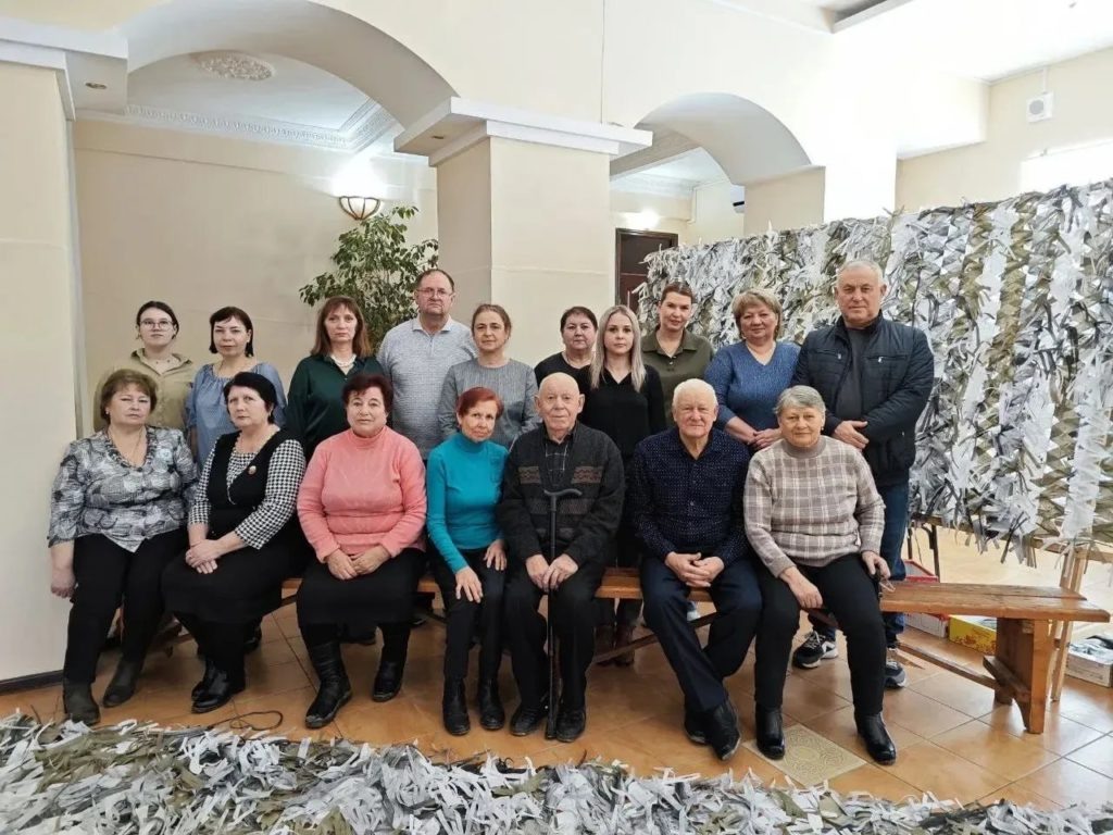    Активисты-волонтёры станицы Старотитаровской. Фото добровольцев.