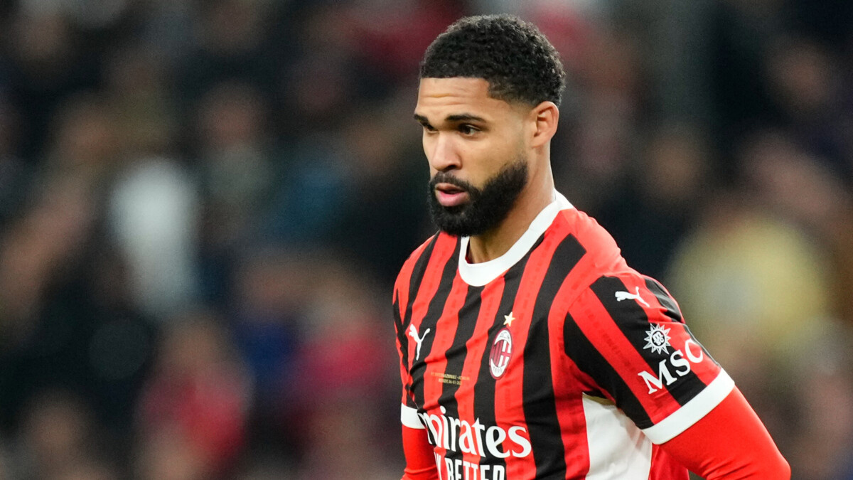 Полузащитник «Милана» Рубен Лофтус-Чик получил тяжёлую травму в матче 26-го тура Серии А против «Пармы»