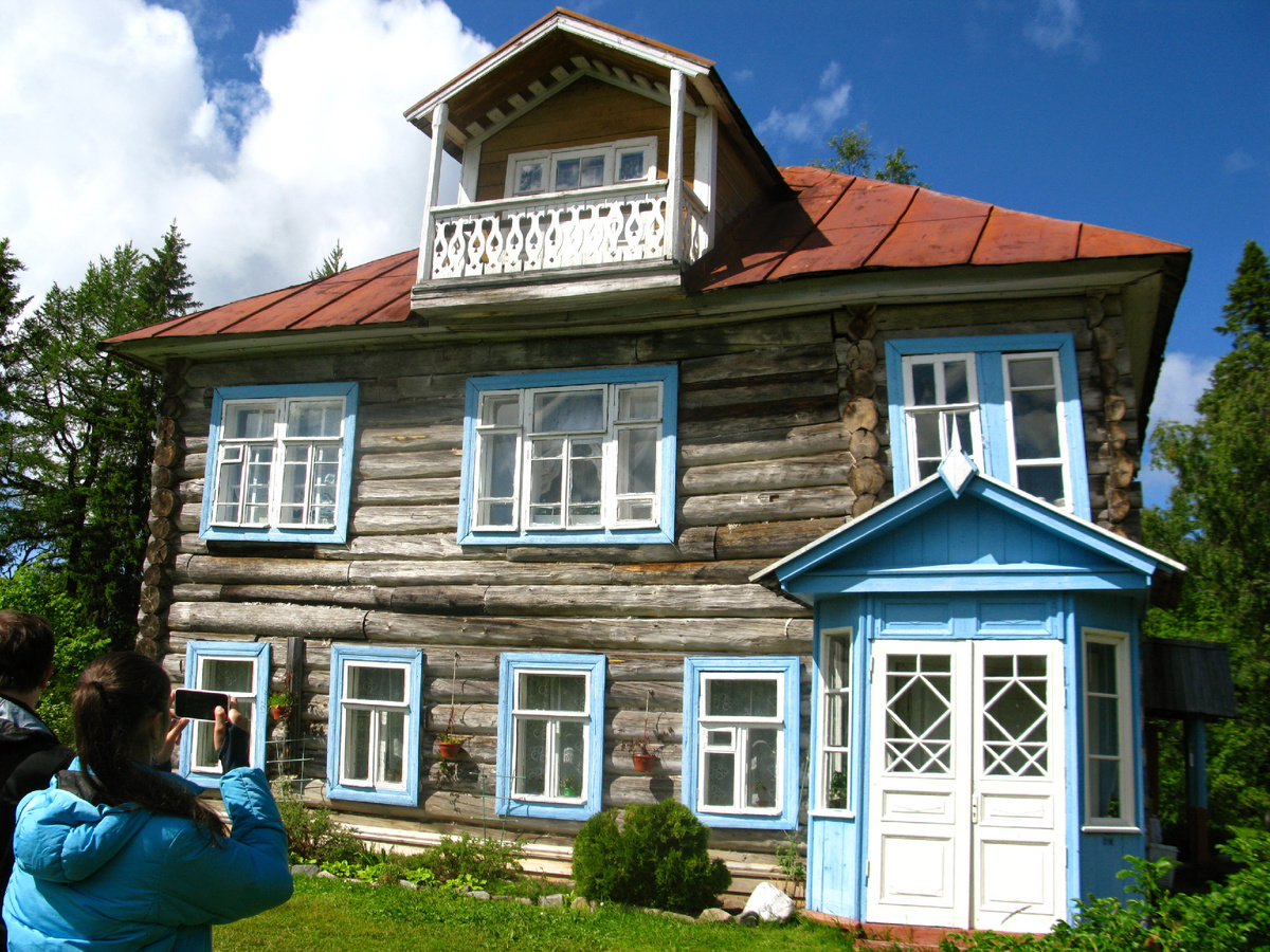 Дача архимандрита в Аптекарском саду