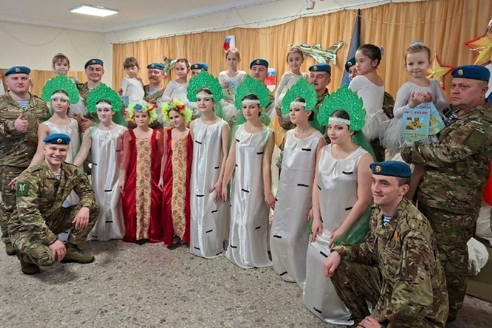    Праздник объединил представителей разных поколений. Фото: Администрация Донецка