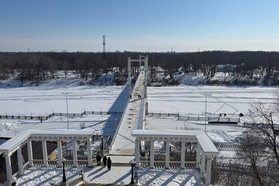    Как отметили в областном МЧС, на данном участке реки установлены предупреждающие знаки «Переход по льду запрещен» и специальные ограждения Анастасия ИНЧИНА