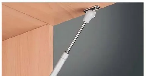 Установка газлифта на дверцу шкафа.