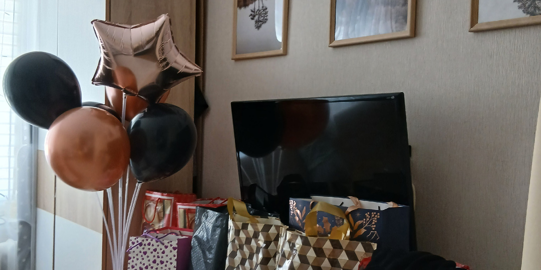 Поздравляю всех с 23 февраля! Про подарки.