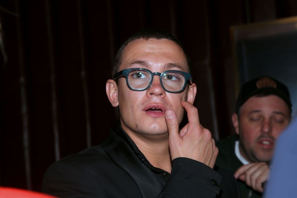    Познакомились артисты в самолете, где Бузовой пришла идея спеть вместе Борис КУДРЯВОВ