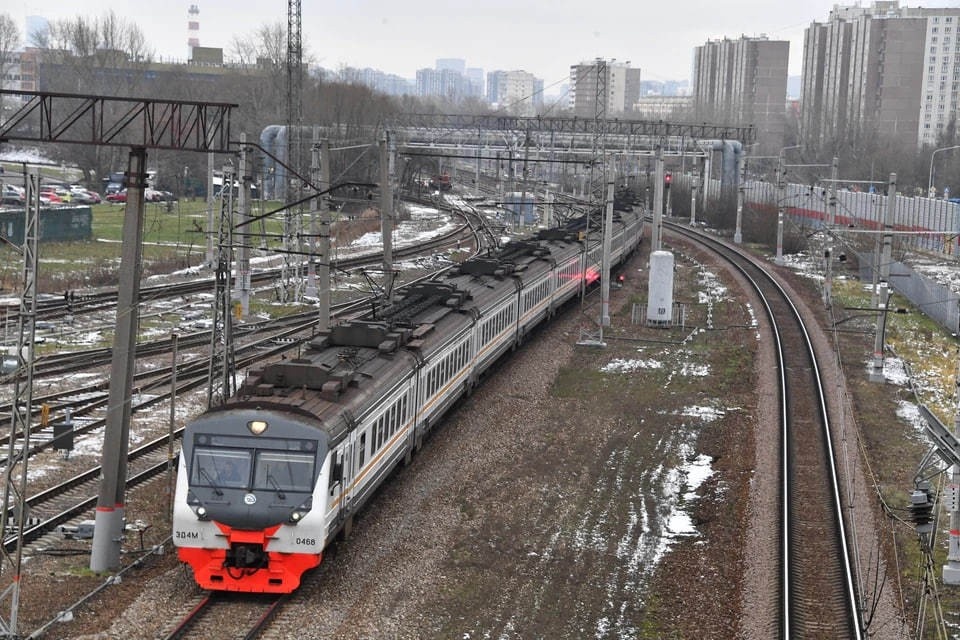    Проходящие через Воронеж поезда опаздывают из-за ограничений на Крымском мосту Михаил ФРОЛОВ