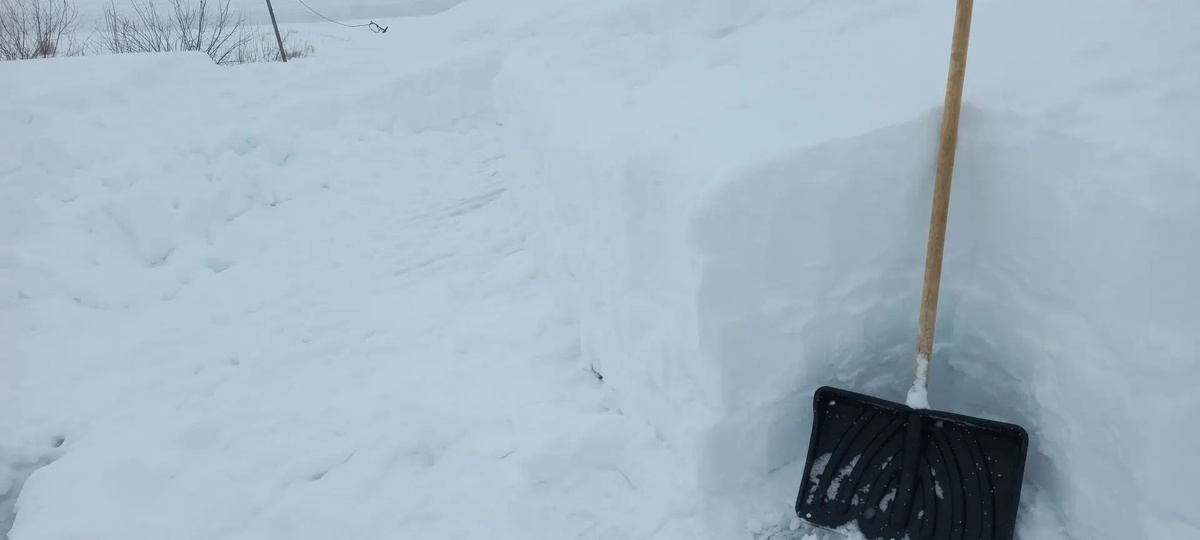 Толщина снега на кровле