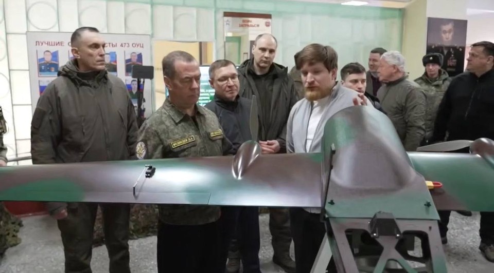    Дмитрий Медведев посетил еще одно место в Свердловской области. Фото: скриншот видео