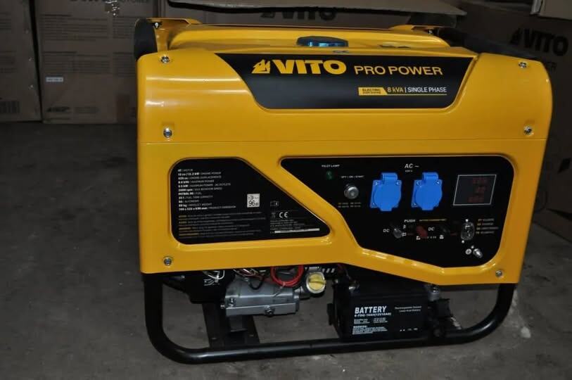    И ни в чём себе не отказывайте: 35 дипмиссий в Чехии сбросились по 100 долларов на три генератора для Украины