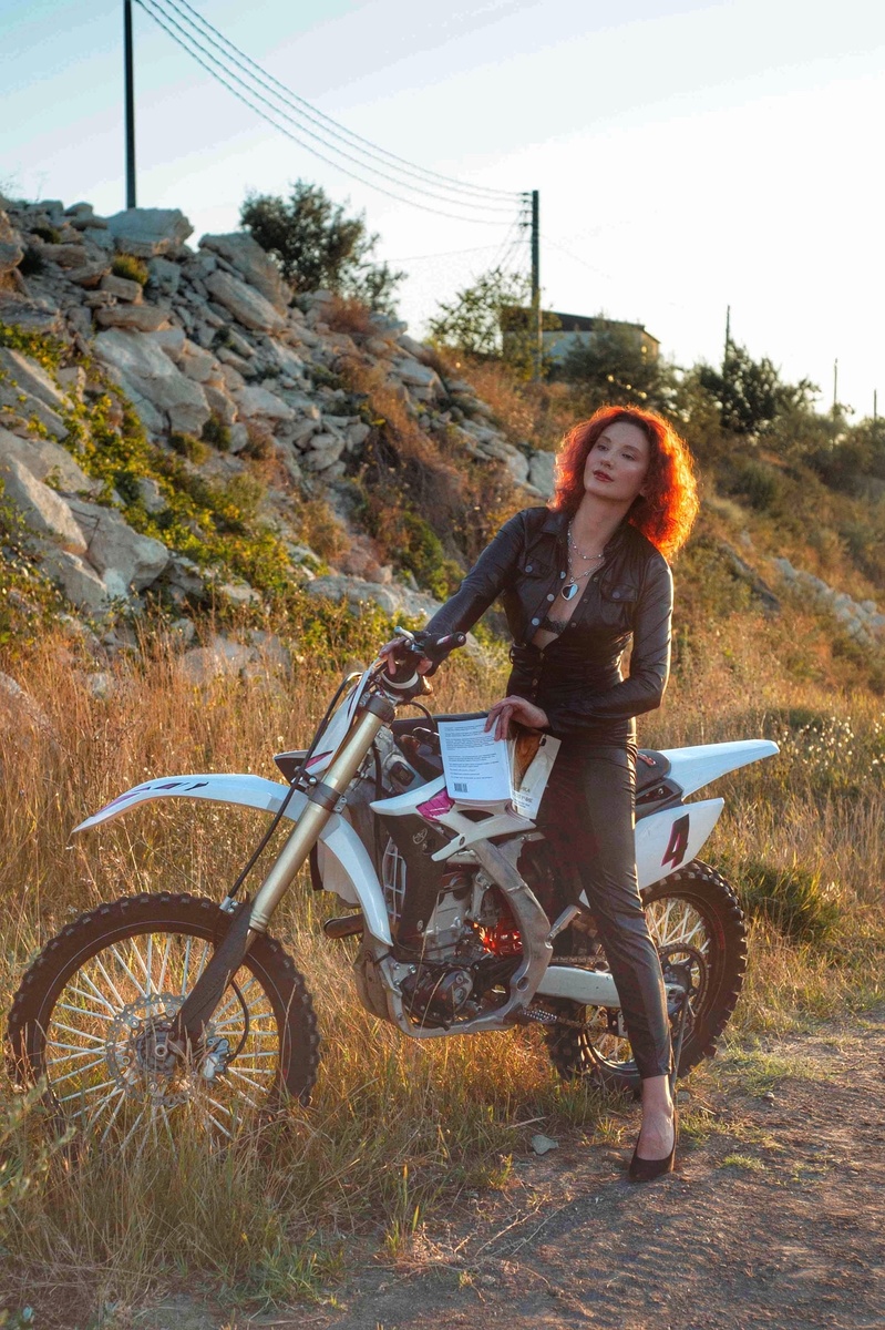 Когда подиумная выдержка важнее инстинкта самосохранения: Княженика в объективе Mariya Buksman