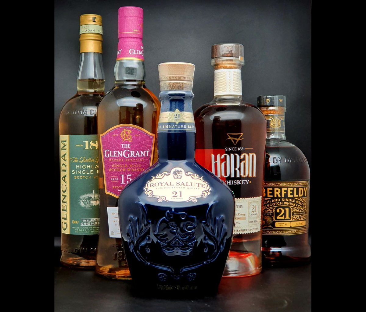 1 - GlenCadam 18-YO; 2 - Glen Grant 15-YO 50%ABV; 3 - Royal Salute 21-YO (2019); 4 - Haran 21-YO (Испания); 5 - Aberfeldy 21-YO Фото автора