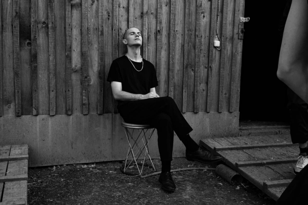    Прощание с солистом Shortparis Комягиным пройдет в Петербурге 24 февраля