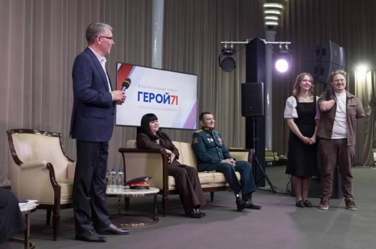    Шаг в политику.