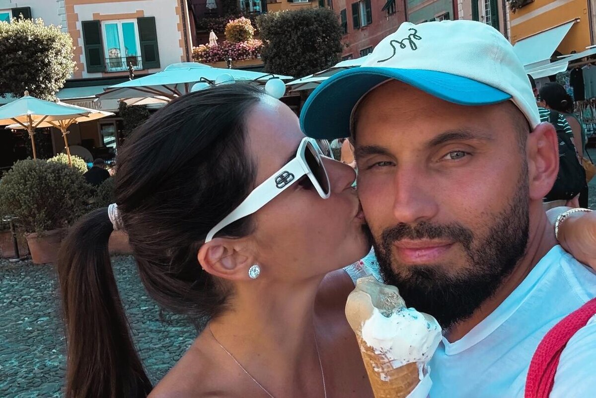    Ксения Бородина с мужем Николаем Сердюковым Социальные сети