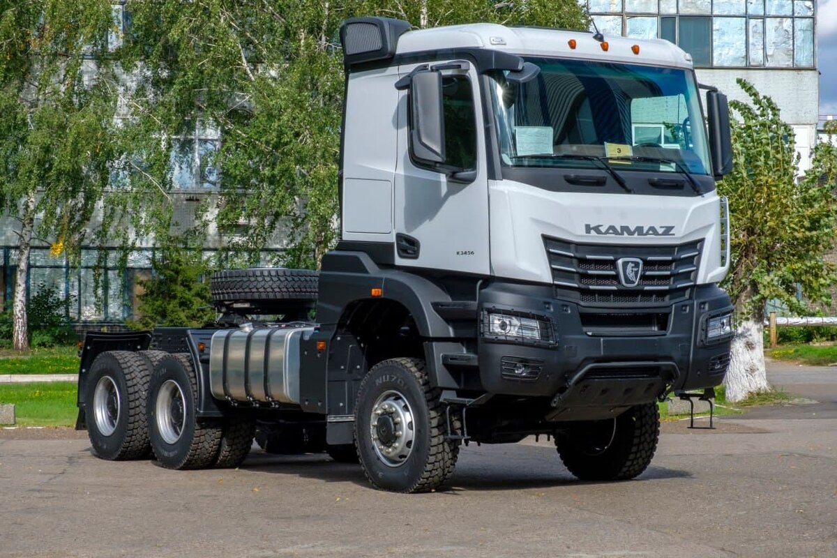   Седельный тягач КамАЗ-65954