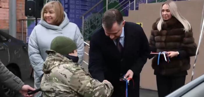 Иллюстрация: МАХ Ю. Слюсаря