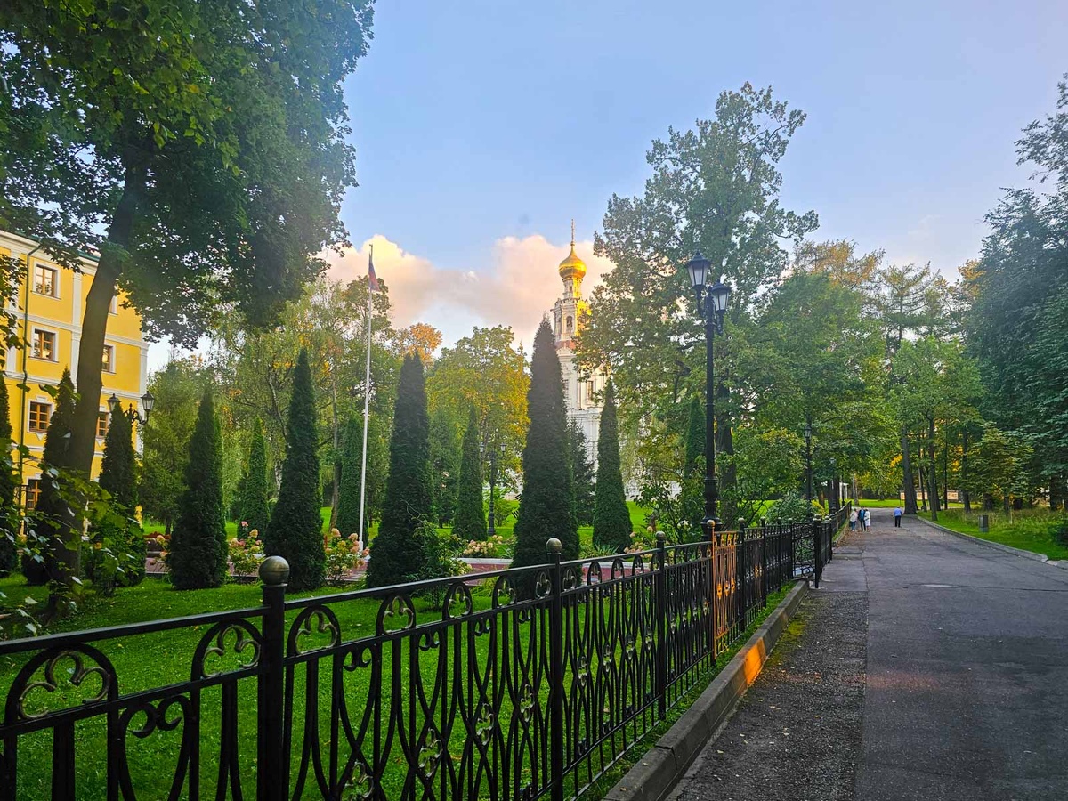 Москва. Строгино. Усадьба Троице-Лыково