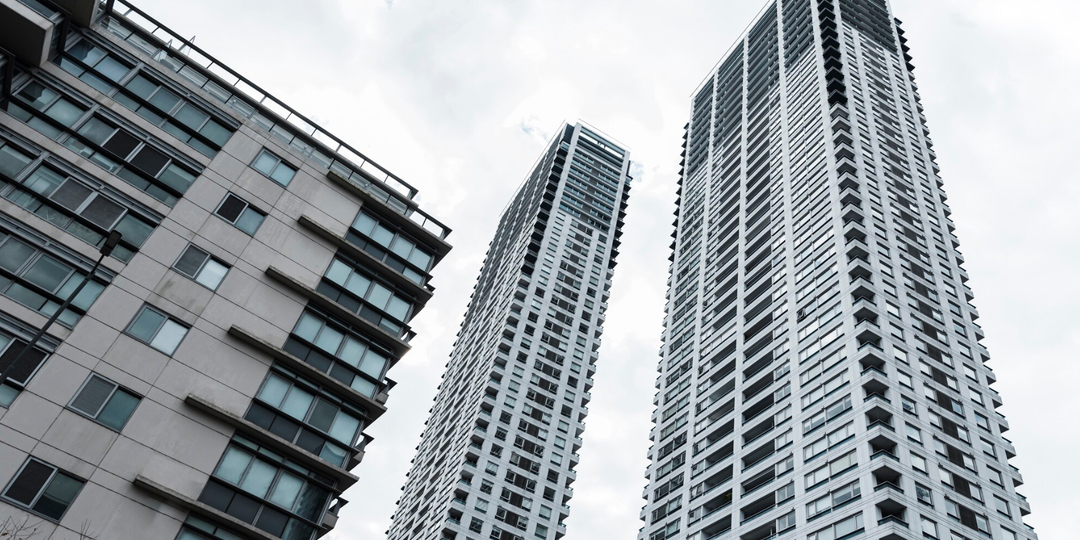 Спрос на новостройки в городах-миллионниках России в январе вырос на 66%