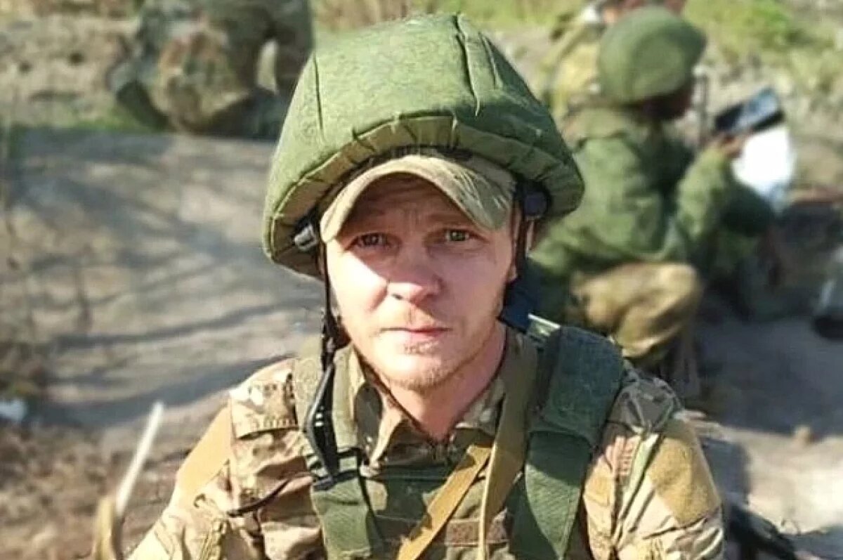    Под Волгоградом проводят в последний путь погибшего на СВО Евгения Баталова