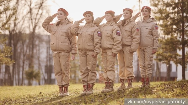     Фото: vk.com/mypervie_patrioty   
 Текст: Рафаэль Фахрутдинов