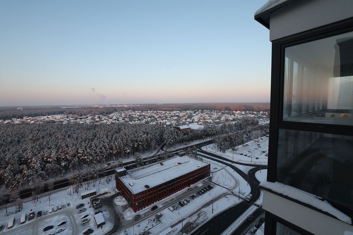  Парковка на улице Николая Камова в «Новой Боровой». © Павел Орловский, Times.by