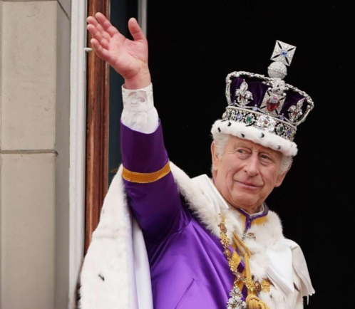 "Король Карл должен отречься": как спасти монархию Британии знает колумнистка из США