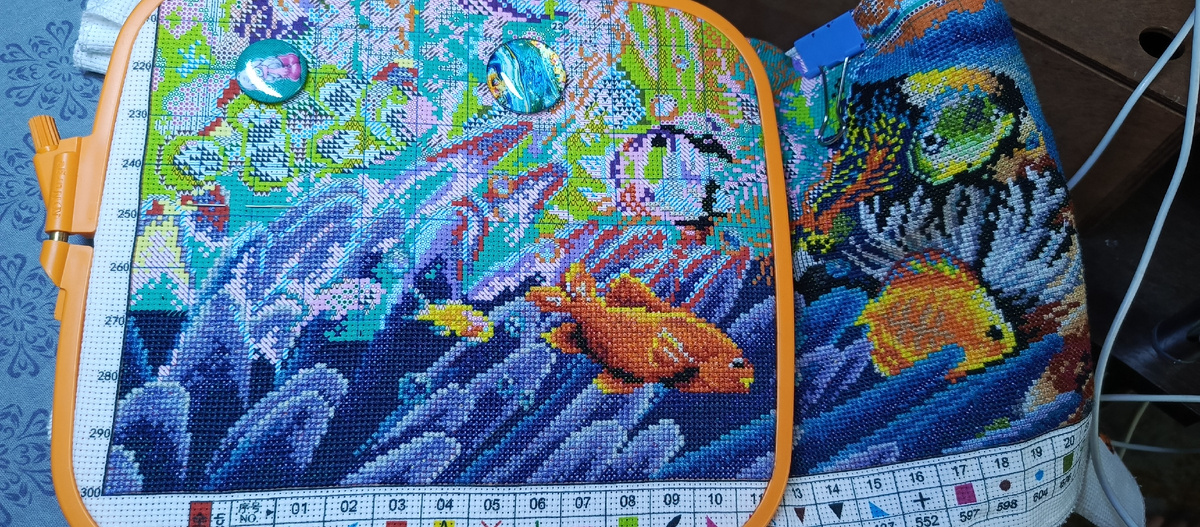 Дельфины в океане. Джой Сандей. 