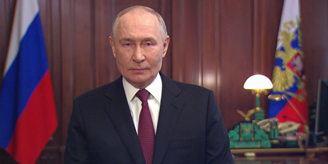 Владимир Путин поздравил россиян с Днем защитника Отечества