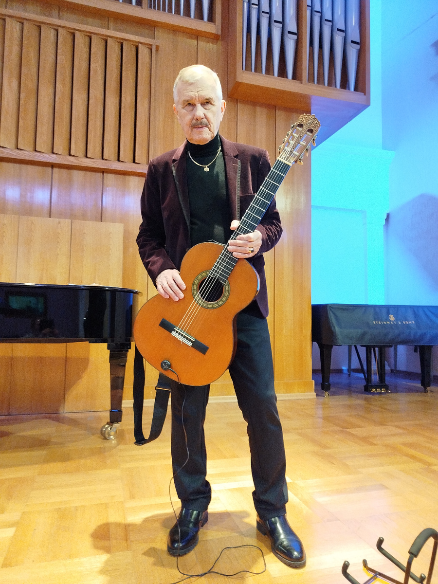 Л. Серебренников Фото автора.