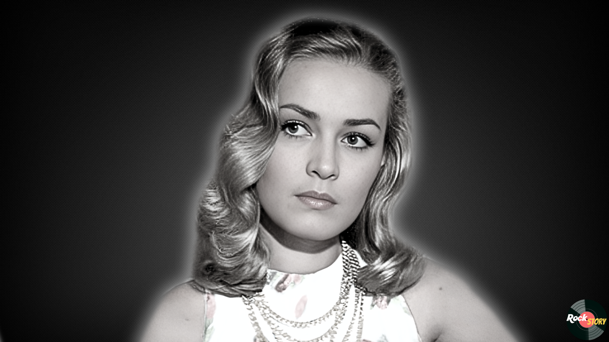 На фотографии: Людмила Чурсина