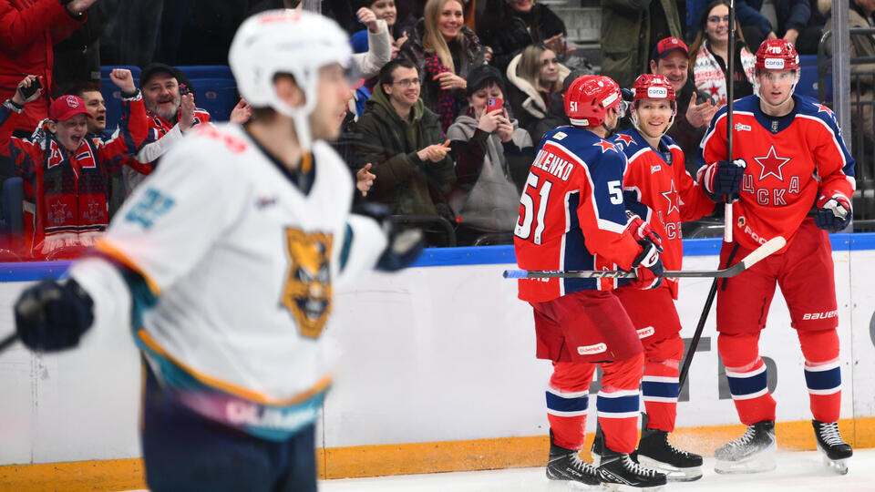     Матч КХЛ "Сочи" – ЦСКА перенесли из-за угрозы БПЛА РИА Новости/Владимир Астапкович