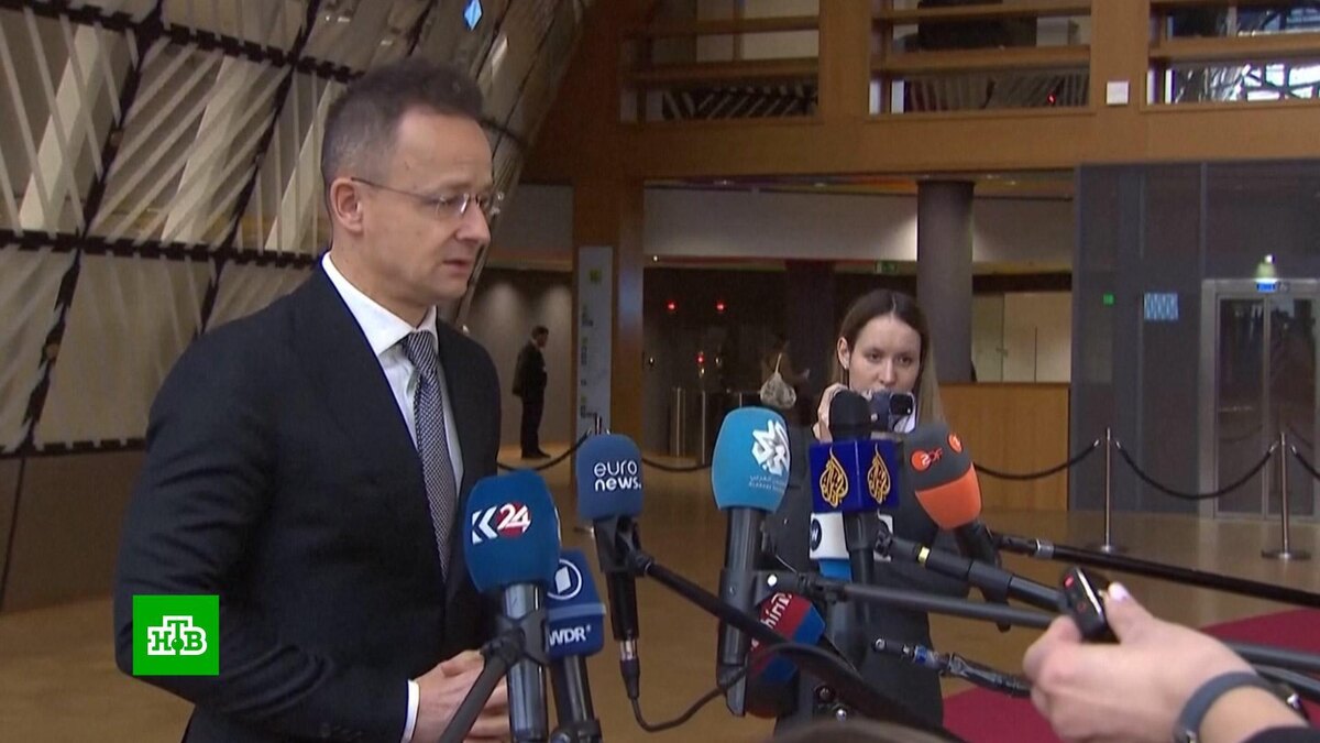    Венгрия заблокировала    20-й    пакет санкций против РФ и кредит на €90 млрд Украине