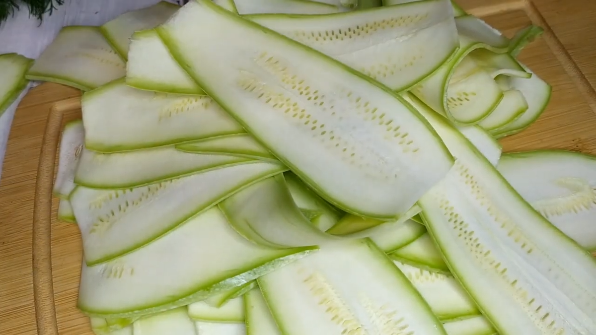 Маринованные кабачки быстрого приготовления. Фото автора.