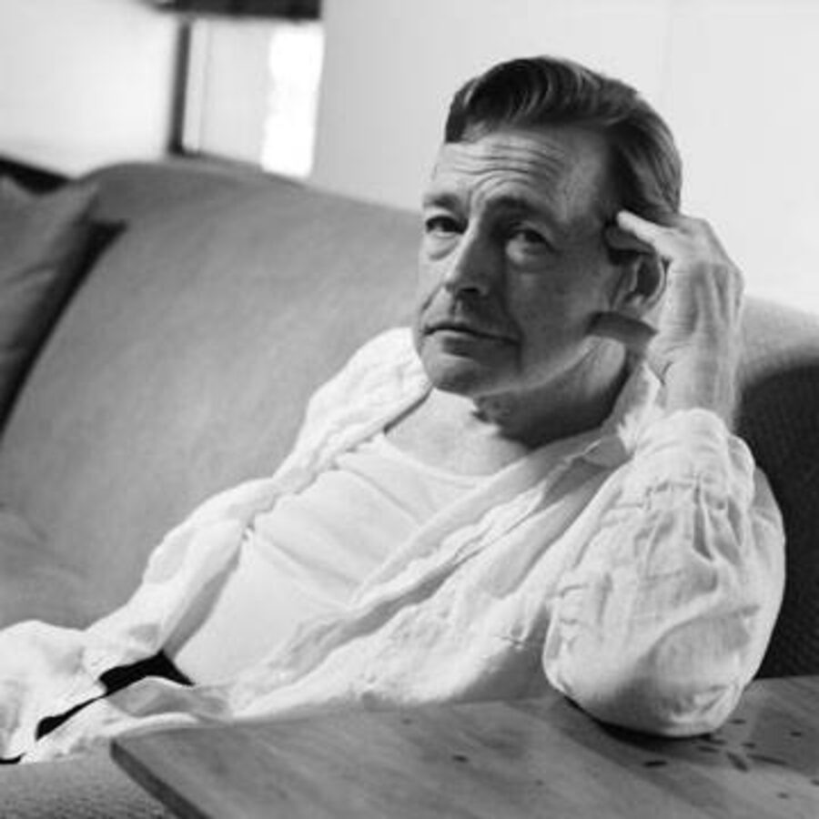 писатель и журналист Ник Тошес