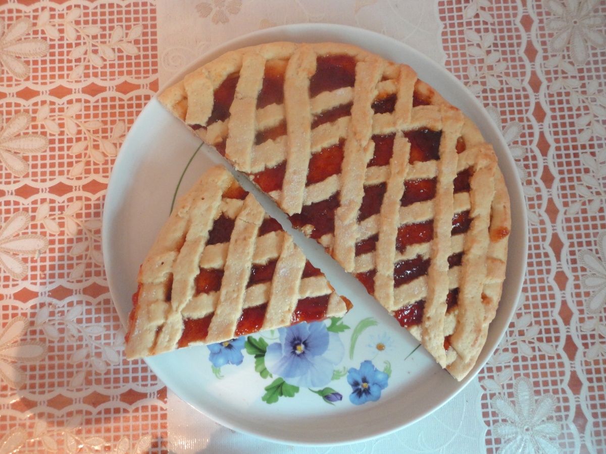 С абрикосовым вареньем