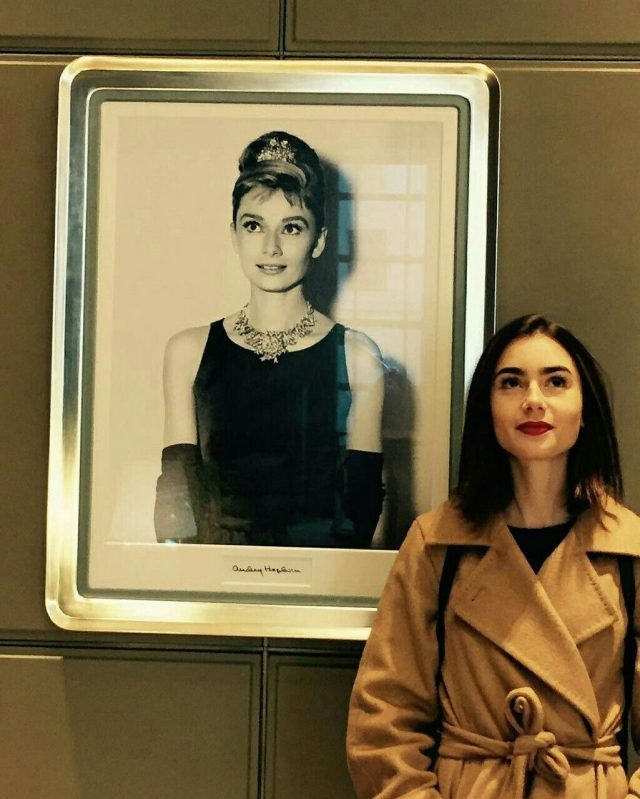   Лили Коллинз. Фото: @lilycollins (Instagram*)