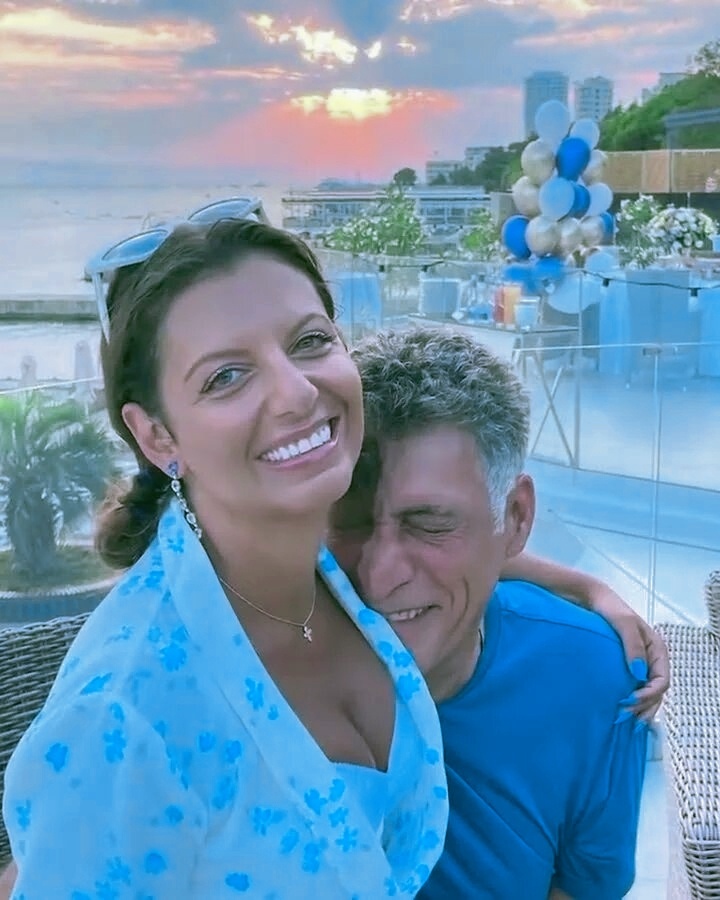 Из открытых источников в интернете. Рита и Тигран. 