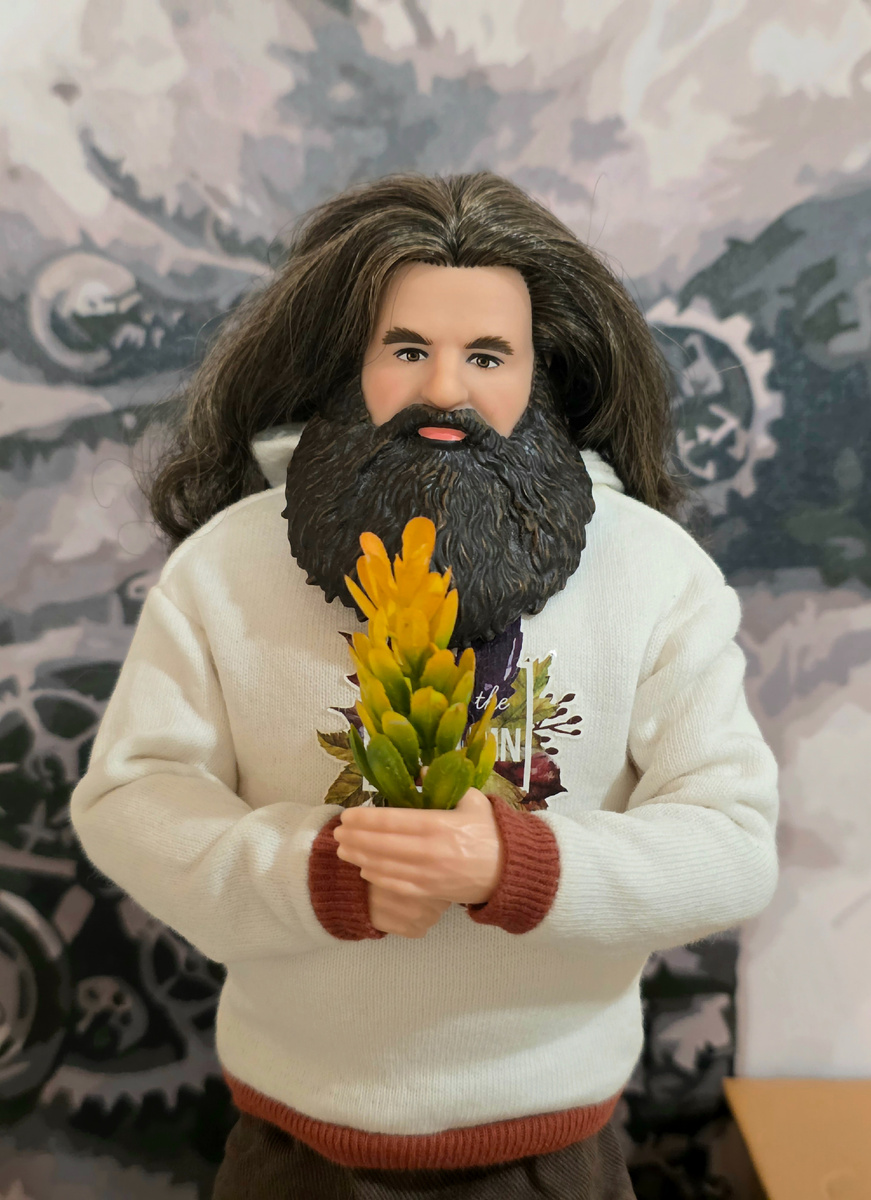 Пирожочек Игнатий Лукич. Носит то, что могу натянуть на его пузико.