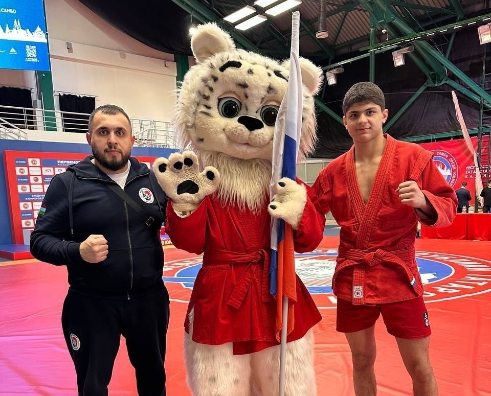    Самбист из Петрозаводска Рихад Джафаров завоевал золото на первенстве России в Казани© Дирекция спорта Петрозаводска