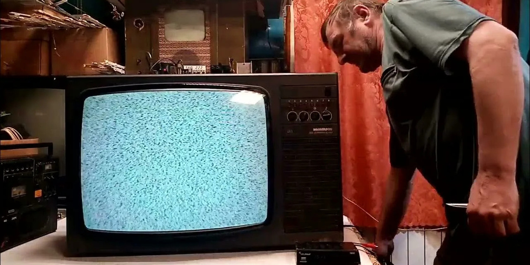 Советский вор под видом телемастера по вызову